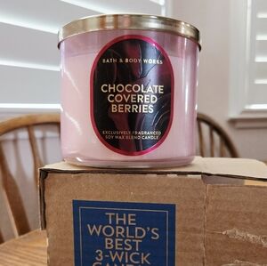 🛍BOGO 50% OFF🍫🍒🕯NWT‼️Bath & Body Works "Chocolate Covered Cherries 3-wick